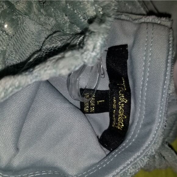 Elegant ball or wedding dress - Picture 6 of 8